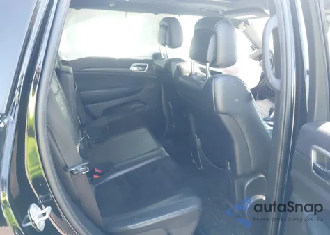 2018 Jeep Grand Cherokee Laredo z USA, uszkodzony, nr VIN 1C4RJFAG8JC230355